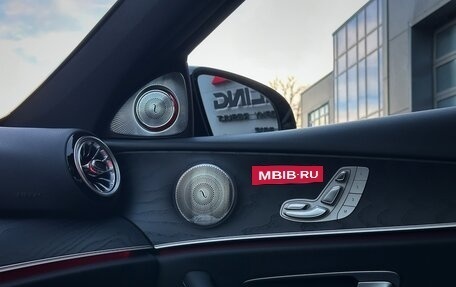 Mercedes-Benz E-Класс, 2021 год, 6 300 000 рублей, 27 фотография