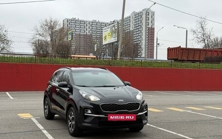 KIA Sportage IV рестайлинг, 2021 год, 2 430 000 рублей, 2 фотография