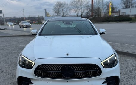 Mercedes-Benz E-Класс, 2021 год, 4 800 000 рублей, 2 фотография