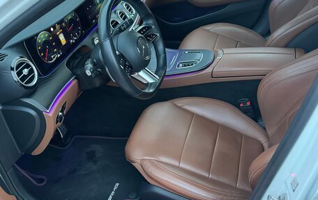 Mercedes-Benz E-Класс, 2021 год, 4 800 000 рублей, 9 фотография