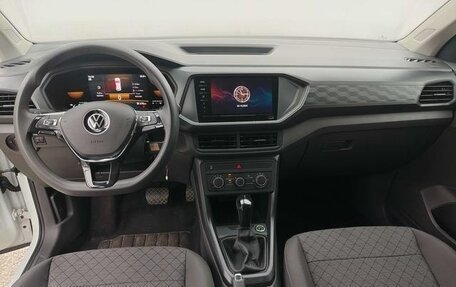 Volkswagen T-Cross I, 2023 год, 1 510 000 рублей, 6 фотография