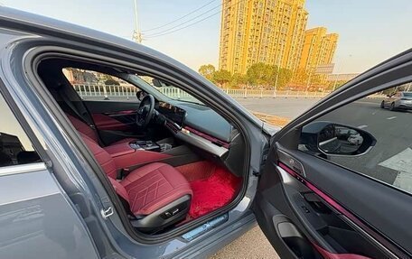 BMW 5 серия, 2024 год, 5 554 000 рублей, 13 фотография