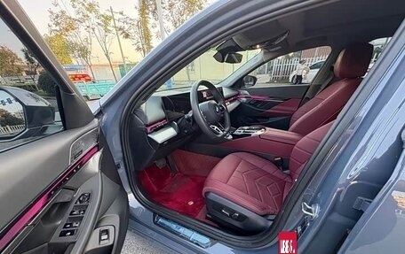 BMW 5 серия, 2024 год, 5 554 000 рублей, 8 фотография