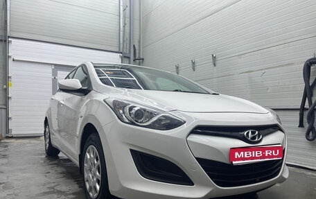Hyundai i30 II рестайлинг, 2013 год, 1 025 000 рублей, 1 фотография