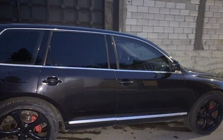 Volkswagen Touareg III, 2004 год, 1 000 000 рублей, 10 фотография