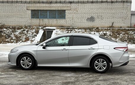 Toyota Camry, 2021 год, 2 070 000 рублей, 1 фотография