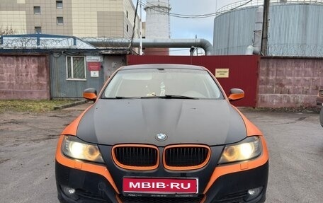 BMW 3 серия, 2011 год, 800 000 рублей, 1 фотография