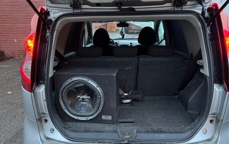 Nissan Note II рестайлинг, 2010 год, 700 000 рублей, 7 фотография