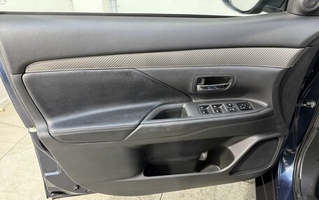 Mitsubishi Outlander III рестайлинг 3, 2019 год, 1 899 800 рублей, 7 фотография