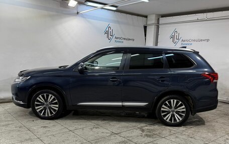 Mitsubishi Outlander III рестайлинг 3, 2019 год, 1 899 800 рублей, 18 фотография