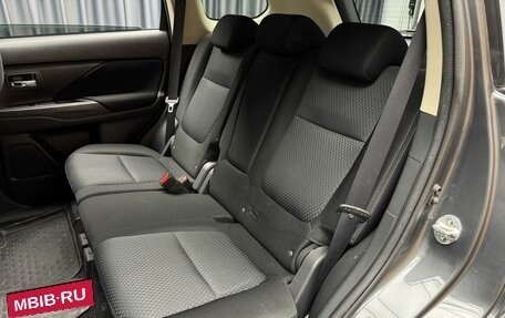 Mitsubishi Outlander III рестайлинг 3, 2018 год, 2 349 000 рублей, 8 фотография