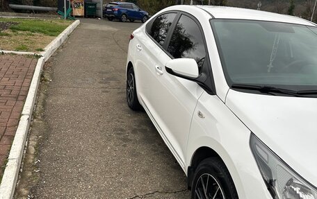 Hyundai Solaris II рестайлинг, 2021 год, 1 450 000 рублей, 6 фотография