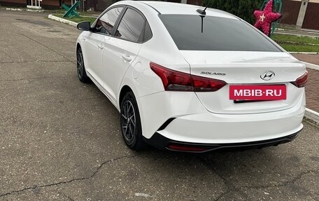 Hyundai Solaris II рестайлинг, 2021 год, 1 450 000 рублей, 4 фотография