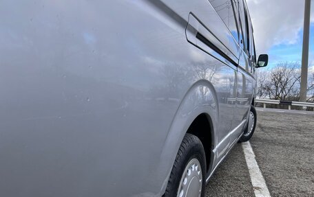 Toyota HiAce H200, 2010 год, 1 670 000 рублей, 9 фотография