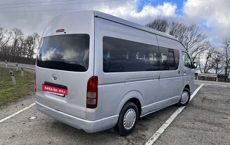 Toyota HiAce H200, 2010 год, 1 670 000 рублей, 5 фотография