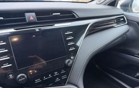 Toyota Camry, 2021 год, 2 070 000 рублей, 15 фотография