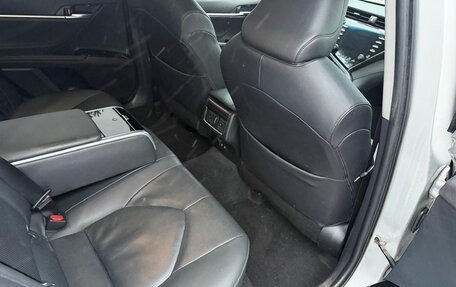 Toyota Camry, 2021 год, 2 070 000 рублей, 22 фотография