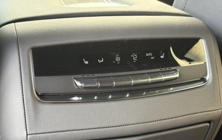 Cadillac Escalade V, 2025 год, 14 872 000 рублей, 26 фотография