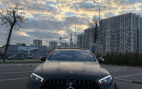 Mercedes-Benz E-Класс, 2020 год, 5 990 000 рублей, 2 фотография