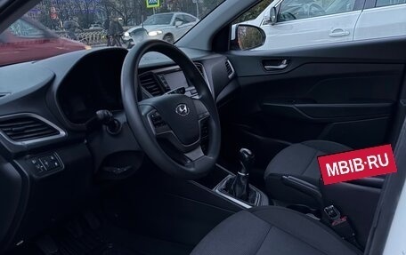 Hyundai Solaris II рестайлинг, 2018 год, 770 000 рублей, 8 фотография