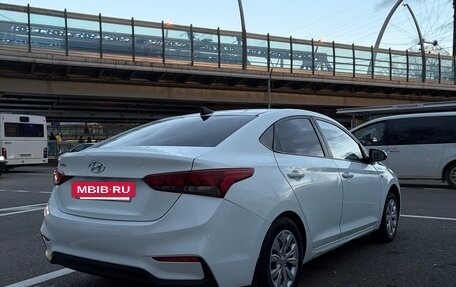 Hyundai Solaris II рестайлинг, 2018 год, 770 000 рублей, 3 фотография