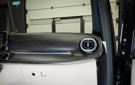 Mercedes-Benz V-Класс, 2025 год, 14 850 000 рублей, 24 фотография