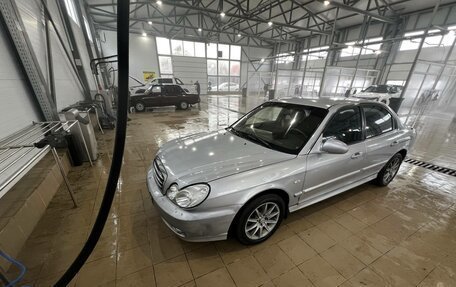 Hyundai Sonata IV рестайлинг, 2005 год, 358 000 рублей, 4 фотография
