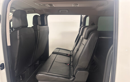 Peugeot Traveller I, 2019 год, 2 470 000 рублей, 12 фотография