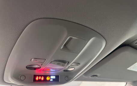 Peugeot Traveller I, 2019 год, 2 470 000 рублей, 16 фотография