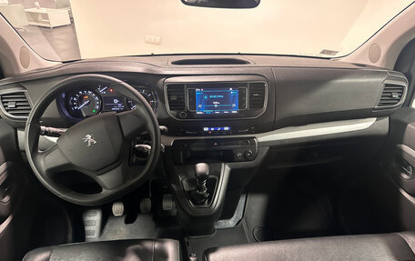 Peugeot Traveller I, 2019 год, 2 470 000 рублей, 18 фотография