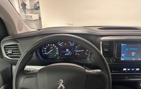 Peugeot Traveller I, 2019 год, 2 470 000 рублей, 20 фотография