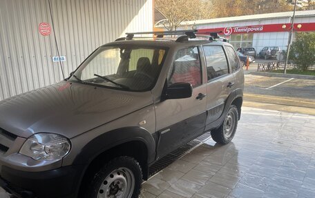 Chevrolet Niva I рестайлинг, 2013 год, 600 000 рублей, 2 фотография