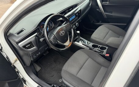 Toyota Corolla, 2015 год, 1 350 000 рублей, 18 фотография