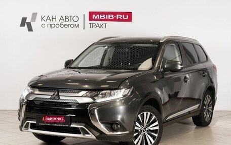 Mitsubishi Outlander III рестайлинг 3, 2020 год, 2 301 300 рублей, 1 фотография