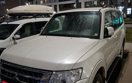 Mitsubishi Pajero IV, 2014 год, 2 650 000 рублей, 2 фотография