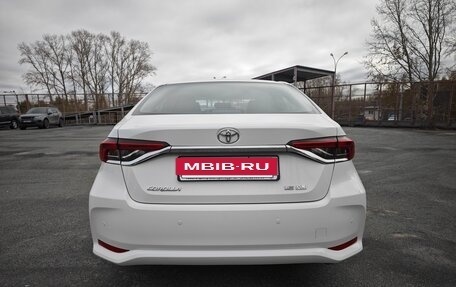 Toyota Corolla, 2022 год, 2 399 000 рублей, 4 фотография