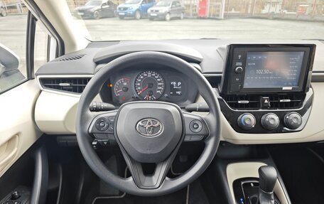 Toyota Corolla, 2022 год, 2 399 000 рублей, 28 фотография