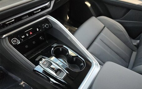 Audi Q5, 2025 год, 8 040 000 рублей, 28 фотография