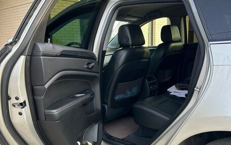 Cadillac SRX II рестайлинг, 2014 год, 1 900 000 рублей, 11 фотография