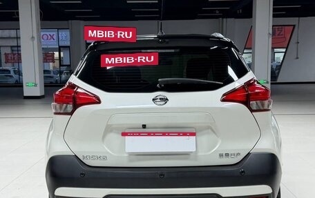 Nissan Kicks I, 2021 год, 1 200 000 рублей, 6 фотография