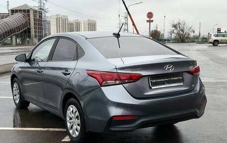 Hyundai Solaris II рестайлинг, 2018 год, 1 000 000 рублей, 3 фотография