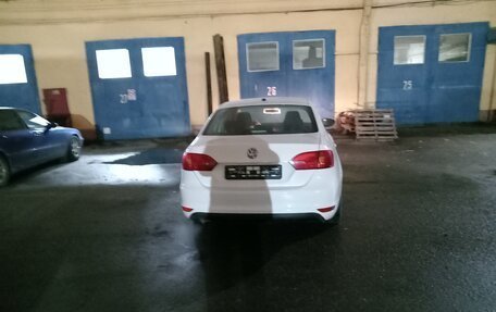 Volkswagen Jetta VI, 2014 год, 900 000 рублей, 11 фотография