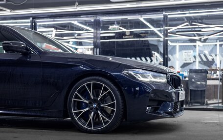 BMW 5 серия, 2018 год, 5 600 000 рублей, 10 фотография
