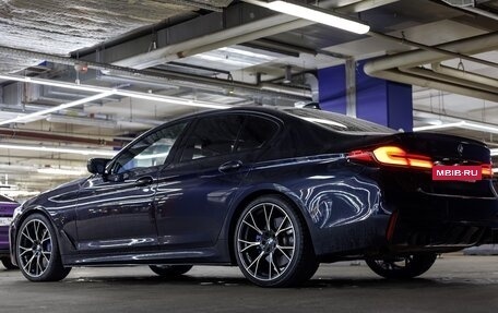 BMW 5 серия, 2018 год, 5 600 000 рублей, 19 фотография