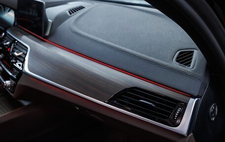 BMW 5 серия, 2018 год, 5 600 000 рублей, 25 фотография