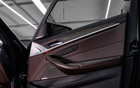 BMW 5 серия, 2018 год, 5 600 000 рублей, 30 фотография