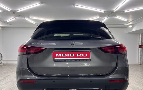 Mercedes-Benz GLA, 2020 год, 4 000 000 рублей, 5 фотография