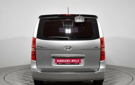 Hyundai Grand Starex Grand Starex I рестайлинг 2, 2017 год, 3 200 000 рублей, 6 фотография