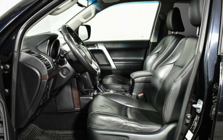 Toyota Land Cruiser Prado 150 рестайлинг 2, 2015 год, 3 290 000 рублей, 10 фотография