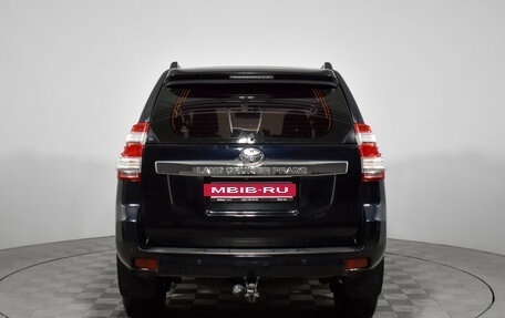 Toyota Land Cruiser Prado 150 рестайлинг 2, 2015 год, 3 290 000 рублей, 6 фотография